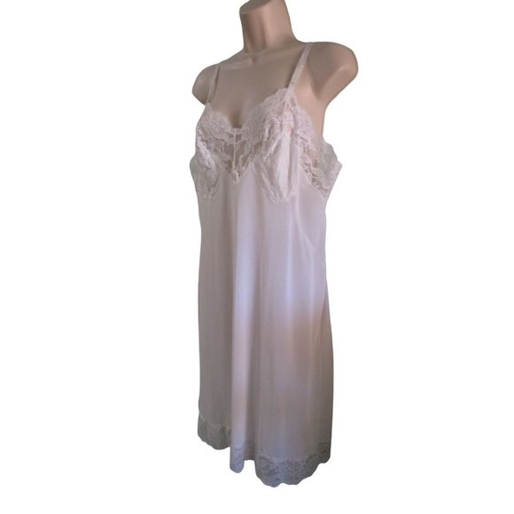 Vintage Gossard Artemis Lace Trim Full Slip Ladies 38 Avg EUC USA Made